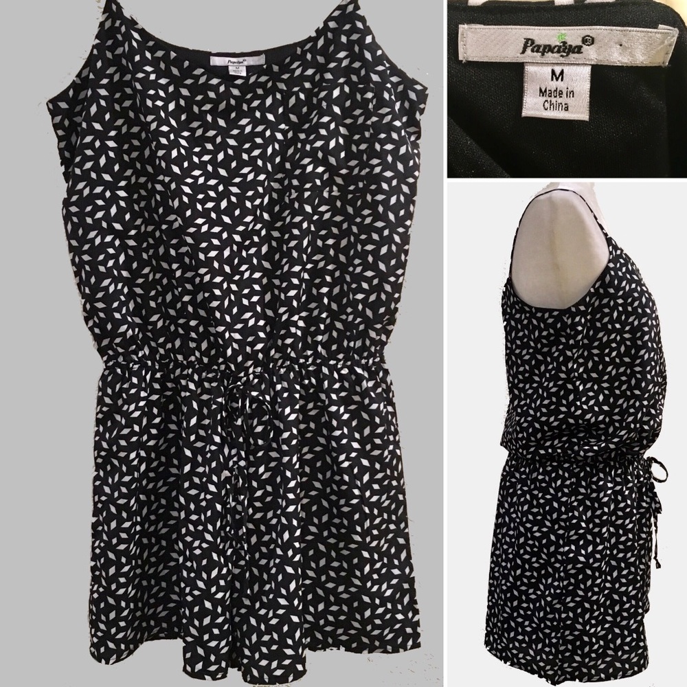 Papaya NWT Geometric Tie-Waist Romper